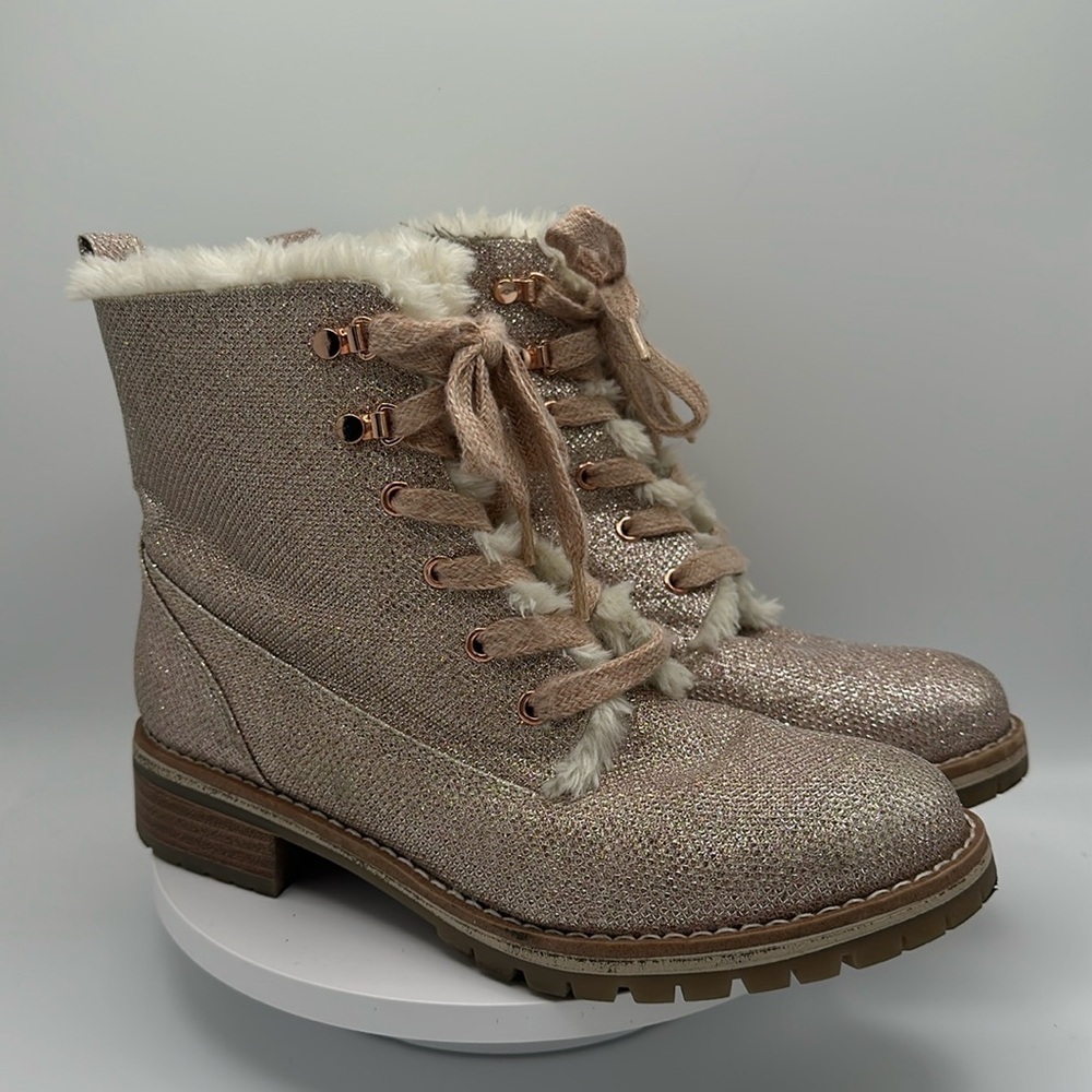 EVA & ZOE Sparkly Rose Gold Lug Sole Boots, Girls’ Size 4, EUC